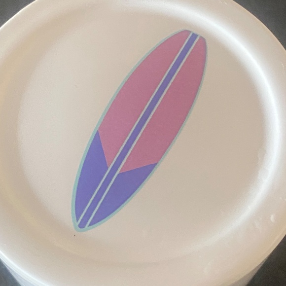 DAVIDsTEA Nordic mug with lid. *retired design* Surfboards & sharks - Picture 12 of 16